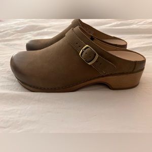 Dansko Berry Clogs size 38